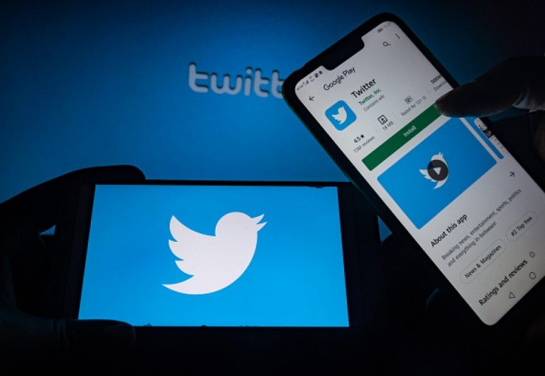 Twitter Warns User Growth to Slow in 2021