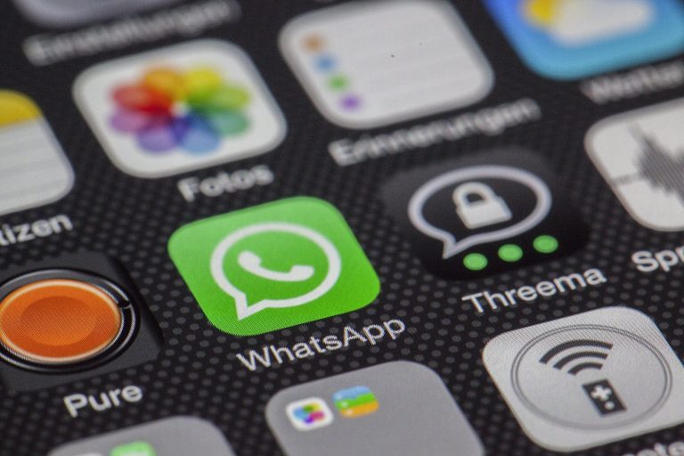 WhatsApp explains its privacy policy to users