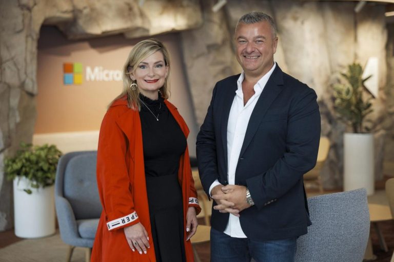 Lakeba and Microsoft sign strategic partnership to support growth of high-tech businesses